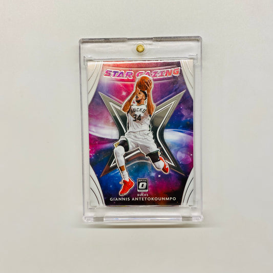 2020-21 Optic Giannis Antetokounmpo Star Gazing